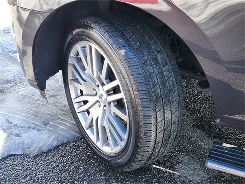 Used 2023 Ford Expedition Limited image 38