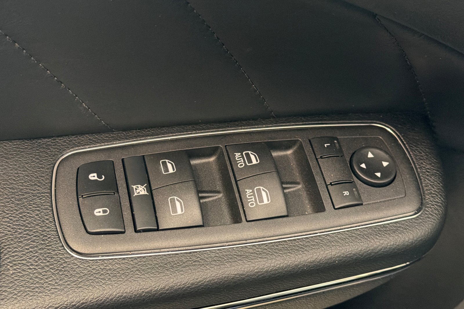 Used 2023 Dodge Charger SRT Hellcat RWD image 12