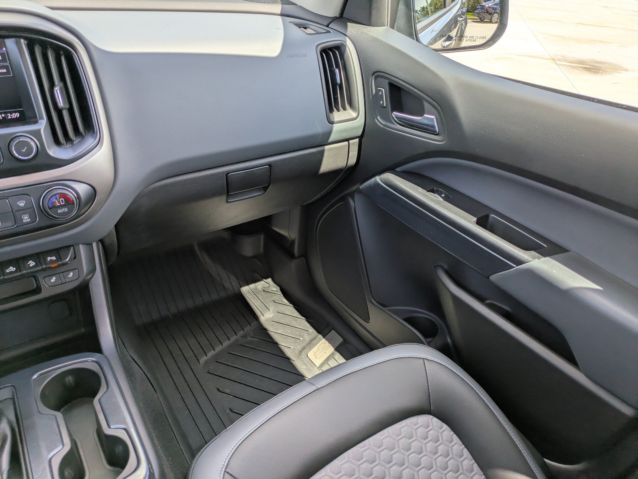 Used 2019 Chevrolet Colorado Z71 AWD/4WD image 15