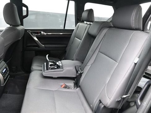 Used 2023 Lexus GX 460 Premium w/ Premium Package AWD/4WD image 16