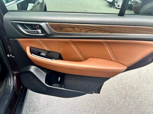 Used 2017 Subaru Outback 3.6R Touring image 17