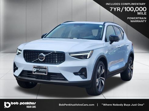 New 2026 Volvo XC40 B5 Plus w/ Climate Package AWD/4WD image 23