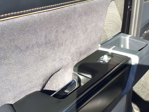 Certified 2024 Ford F250 Platinum w/ Tremor Off-Road Package image 12