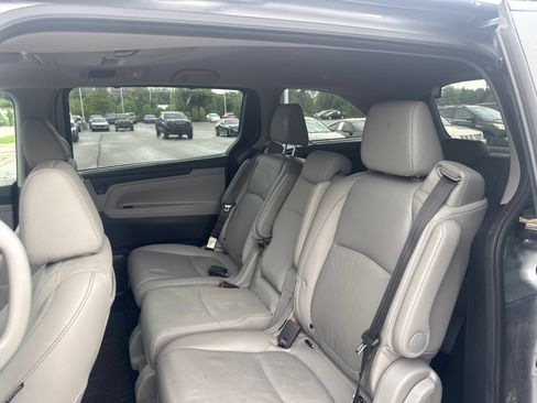 Used 2021 Honda Odyssey Touring image 11