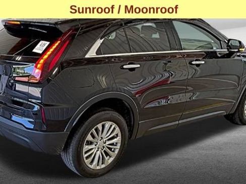 Used 2024 Cadillac XT4 Luxury w/ Cold Weather Package AWD/4WD image 5