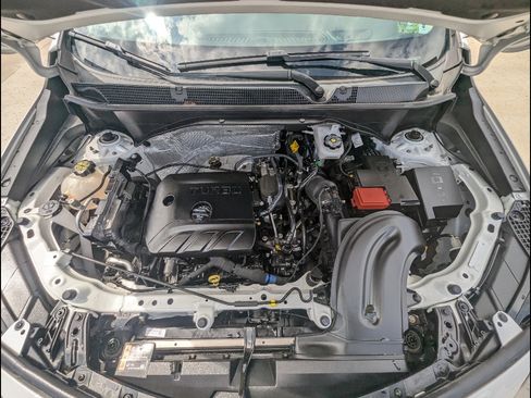 Used 2023 Buick Encore GX Select w/ Sport Touring Package image 16