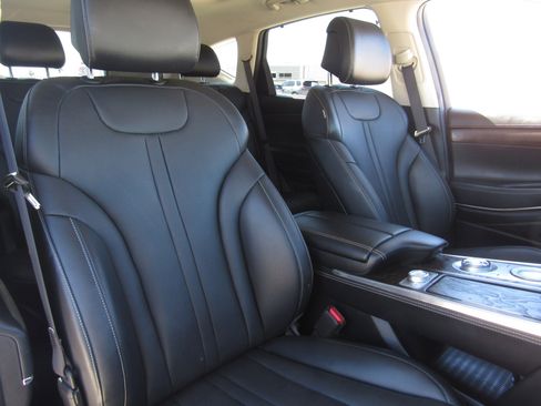 Used 2021 Genesis GV80 3.5T image 11