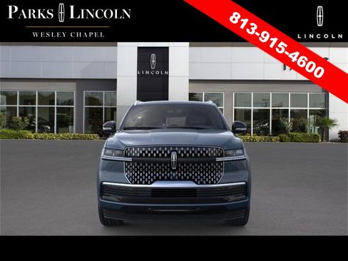 New 2026 Lincoln Navigator Reserve image 6