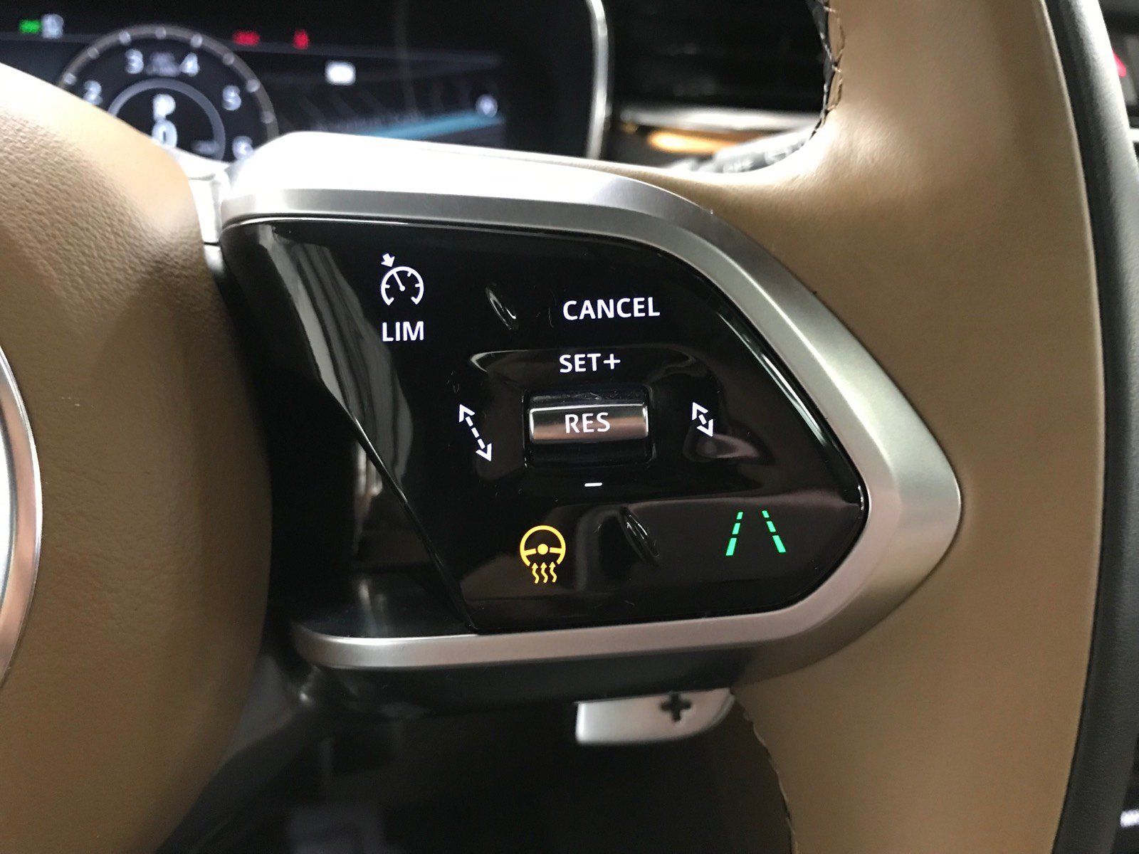 Used 2023 Jaguar F-PACE S AWD/4WD image 21