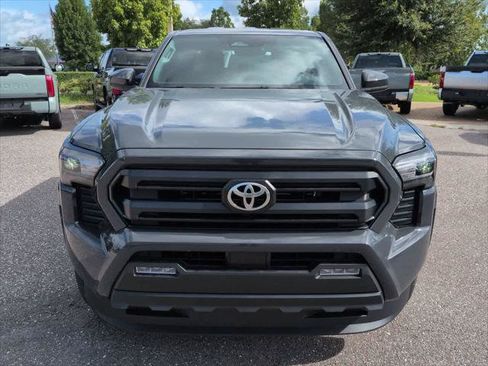 Certified 2026 Toyota Tacoma SR5 RWD image 9