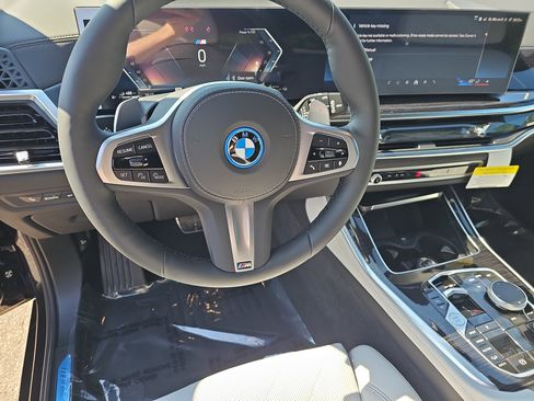 New 2026 BMW X5 xDrive50e w/ M Sport Package AWD/4WD image 18