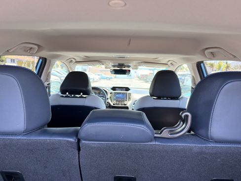 Used 2021 Subaru Crosstrek Hybrid w/ Moonroof Package w/Navigation AWD/4WD image 16
