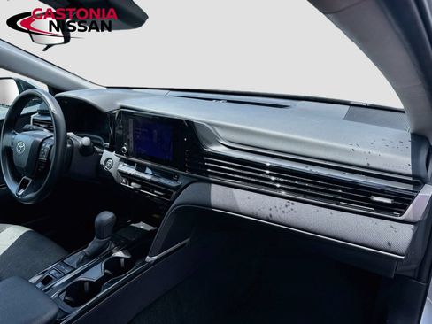 Used 2025 Toyota Camry LE FWD image 35