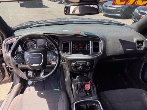 Used 2015 Dodge Charger SE w/ Sport Appearance Group RWD image 18