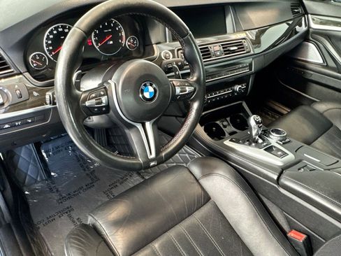 Used 2014 BMW M5 image 13