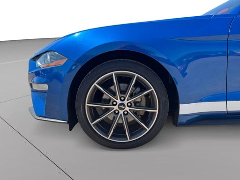 Used 2018 Ford Mustang Coupe w/ Wheel & Stripe Package RWD image 9