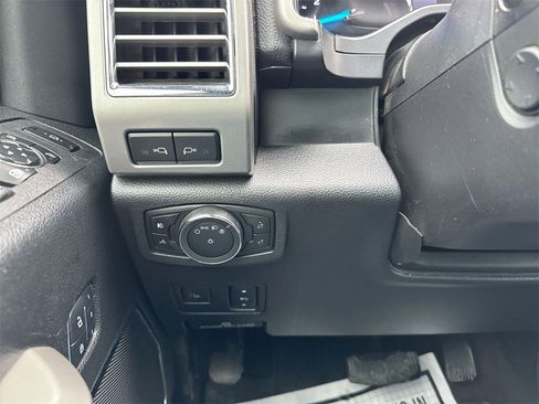 Used 2017 Ford F350 Lariat w/ Lariat Ultimate Package image 18