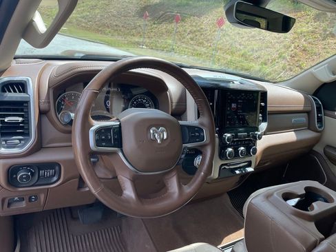 Used 2020 RAM 1500 Laramie RWD image 11
