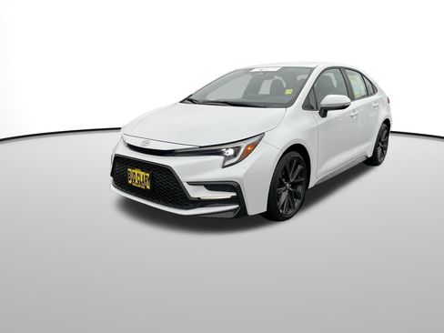 Certified 2025 Toyota Corolla SE image 9