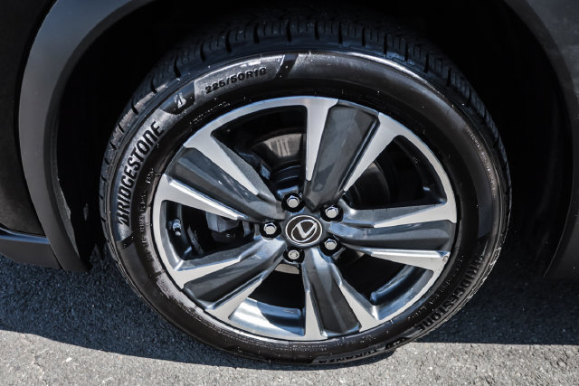 Used 2022 Lexus UX 250h w/ Accessory Package (Z1) AWD/4WD image 22