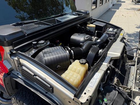 Used 2005 HUMMER H2 image 52