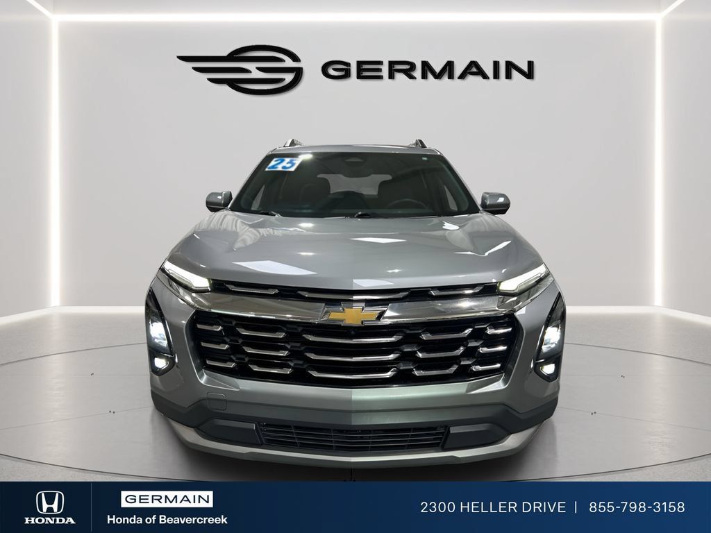 Used 2025 Chevrolet Equinox LT w/ Convenience Package II AWD/4WD image 3
