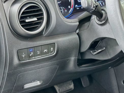 Used 2019 Hyundai Kona Ultimate FWD image 10