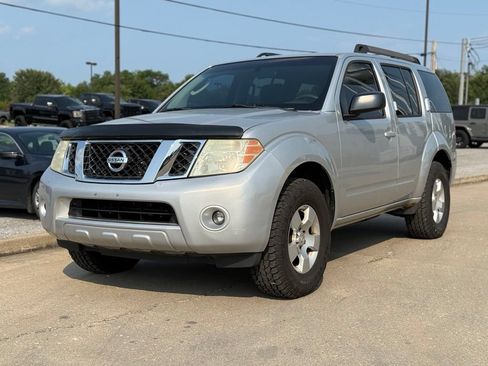 Used 2008 Nissan Pathfinder S AWD/4WD image 2
