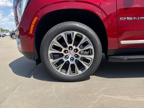 New 2026 GMC Yukon Denali AWD/4WD image 28
