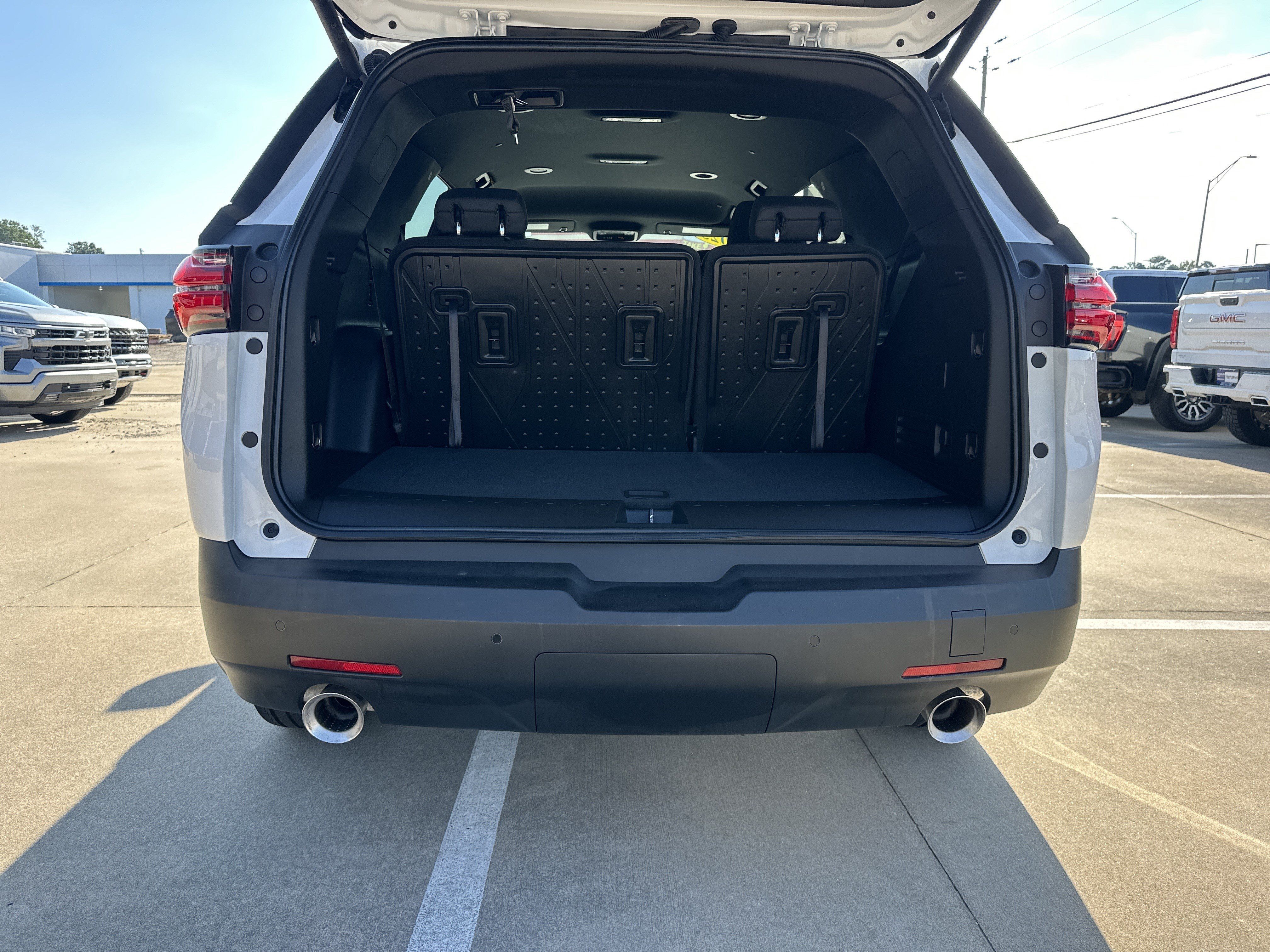 Certified 2023 Chevrolet Traverse LT FWD image 20