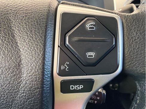 Used 2016 Toyota Tundra Platinum image 19