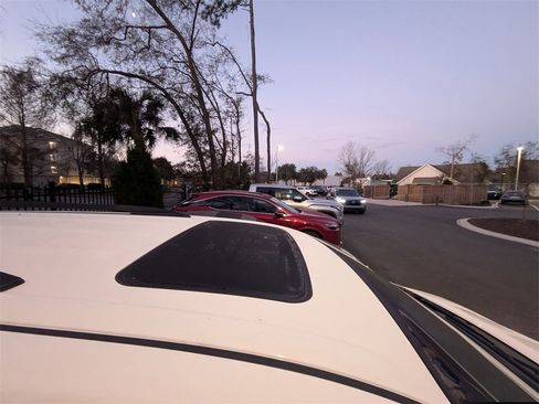 Used 2015 Toyota Sienna SE image 11