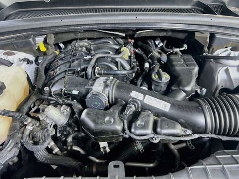 Used 2023 Jeep Grand Cherokee Altitude image 28