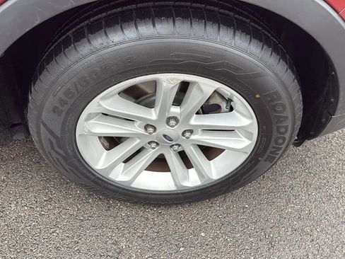 Used 2014 Ford Explorer XLT w/ Equipment Group 202A image 22