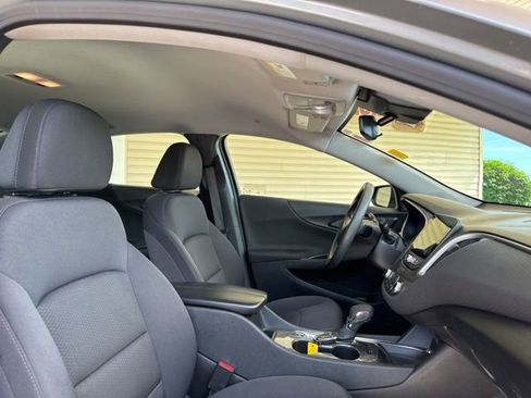 Used 2024 Chevrolet Malibu LT FWD image 27
