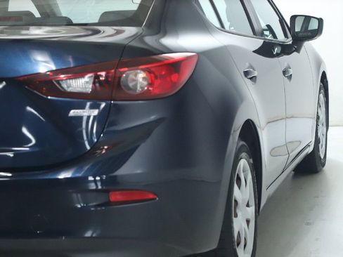 Used 2016 MAZDA MAZDA3 i Sport FWD image 46