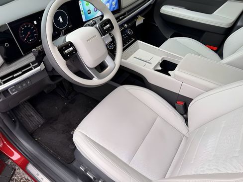 Used 2025 Hyundai Santa Fe Calligraphy image 13