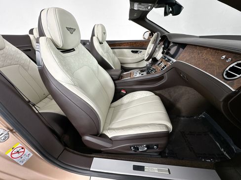 Certified 2022 Bentley Continental GT AWD/4WD image 26