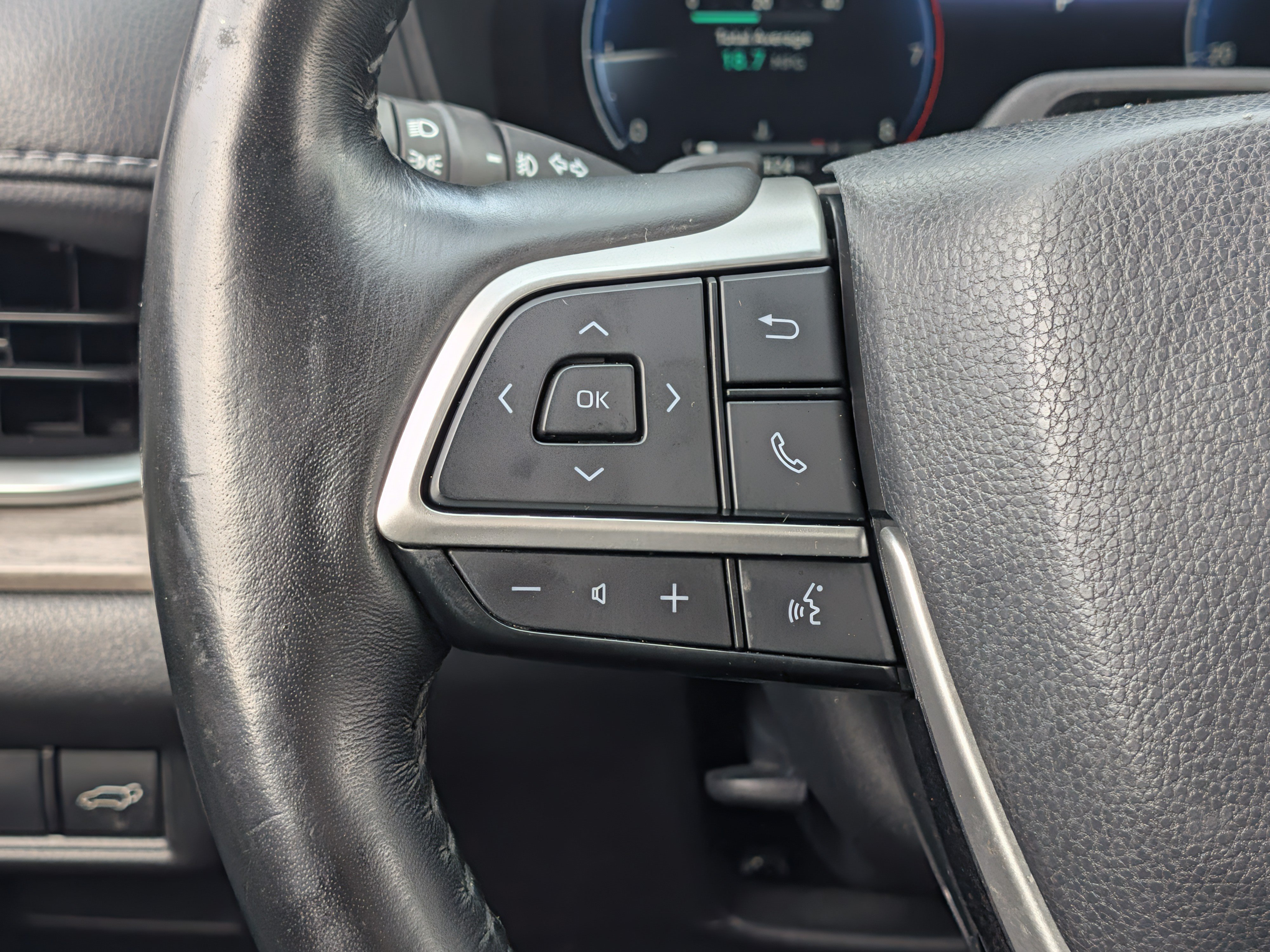 Used 2024 Toyota Grand Highlander AWD image 36