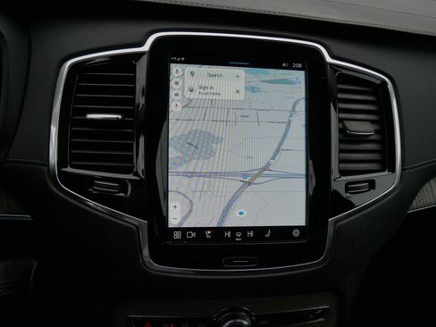 Certified 2023 Volvo XC90 T8 Ultimate w/ Protection Package Premier image 20