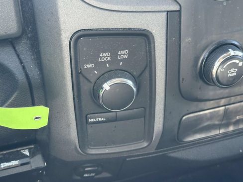 Used 2013 RAM 1500 Express AWD/4WD image 24