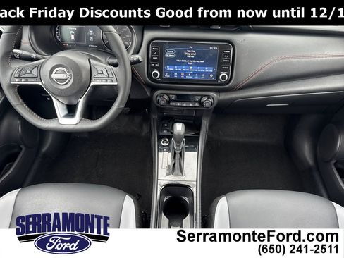 Used 2023 Nissan Kicks SR w/ SR Premium Package image 13