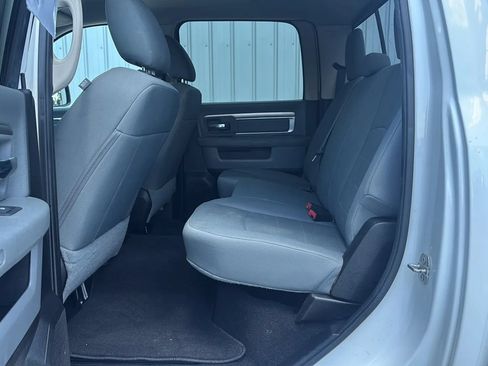 Used 2018 RAM 2500 SLT AWD/4WD image 17
