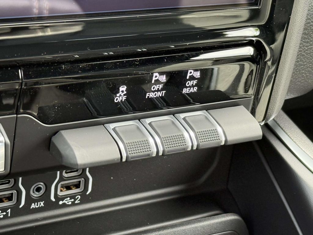 New 2027 RAM 1500 4x4 Crew Cab image 30