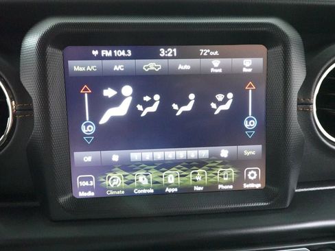 Used 2023 Jeep Gladiator Overland AWD/4WD image 21