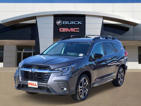 Used 2025 Subaru Ascent Limited AWD/4WD image 3