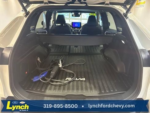 Used 2024 Toyota RAV4 XSE AWD/4WD image 21