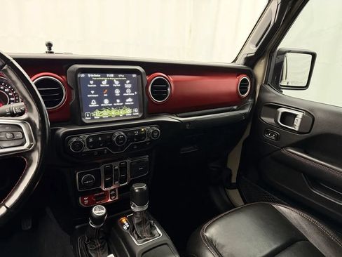 Used 2022 Jeep Gladiator Rubicon w/ LED Lighting Group AWD/4WD image 18