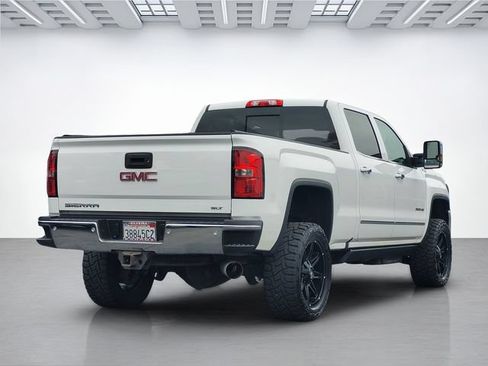 Used 2016 GMC Sierra 2500 SLT w/ Duramax Plus Package AWD/4WD image 4