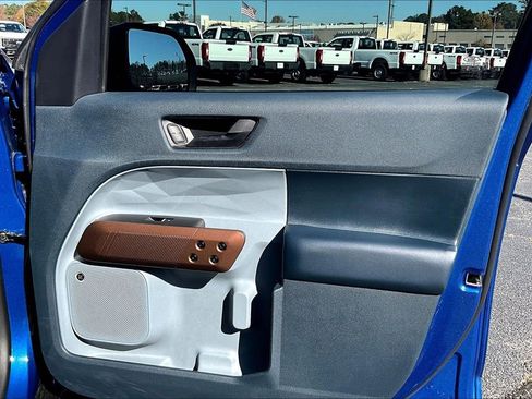 Used 2024 Ford Maverick Lariat image 24